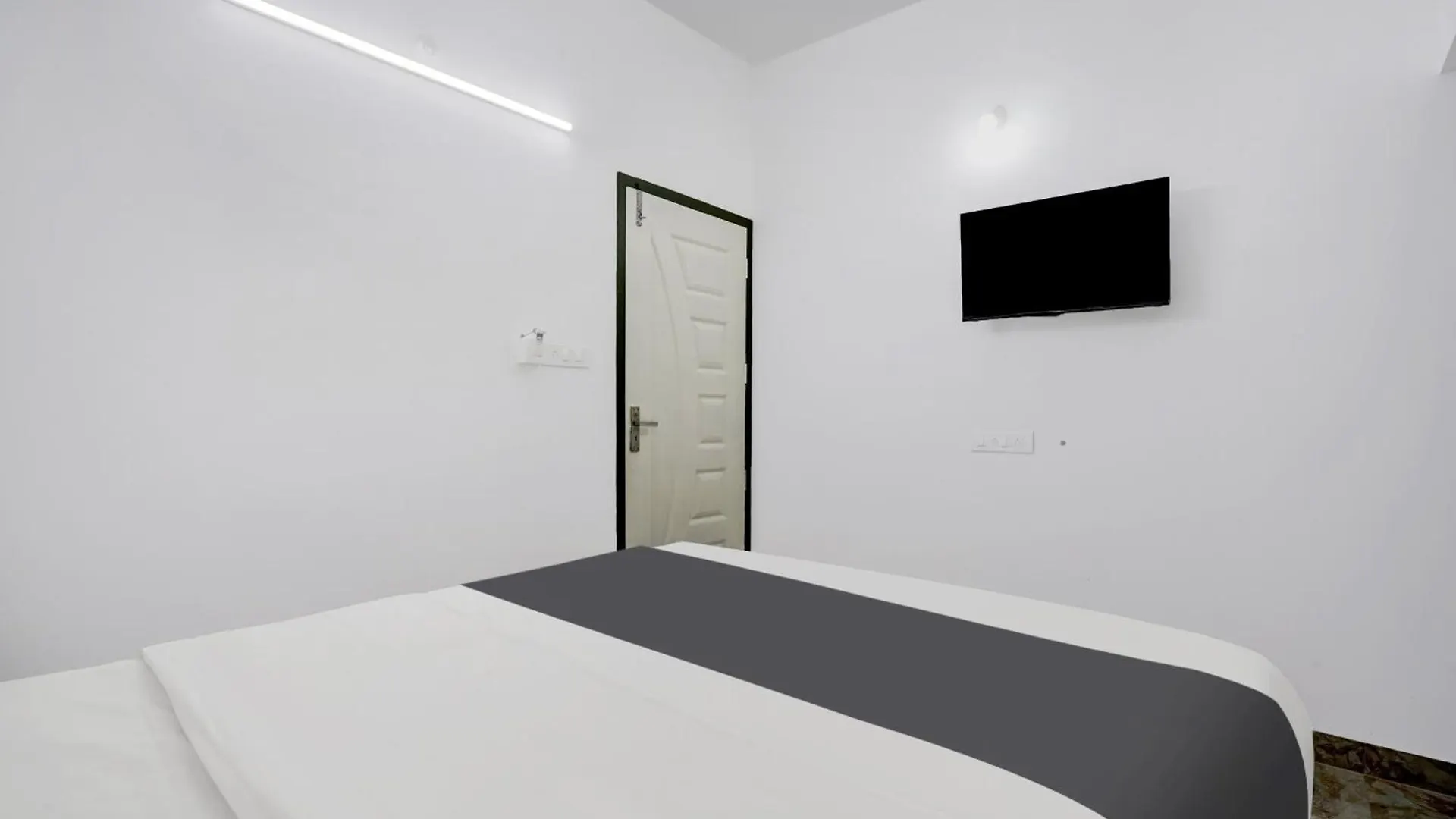 Hotel O Eva Residency Kochi
