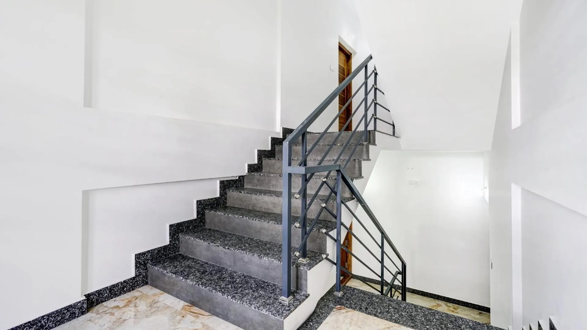 Hotel O Eva Residency Kochi